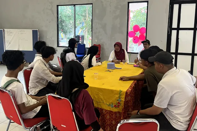 PPK Ormawa HM Sisfo Udinus Siapkan Kelurahan Tugurejo Tanggap Bencana