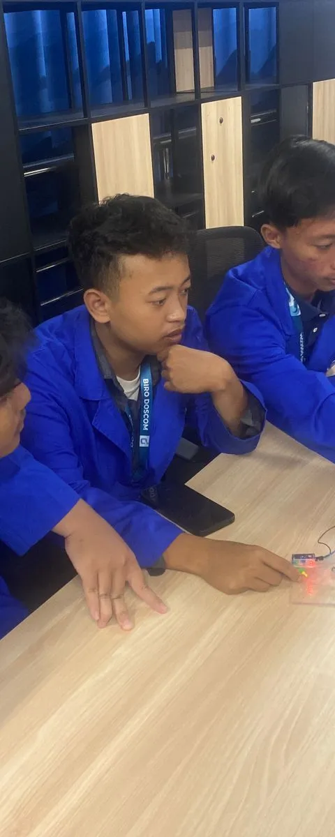 PPKO Doscom Udinus Bantu Tingkatkan Produksi Kolang-Kaling di Kelurahan Jatirejo dengan Teknologi IoT