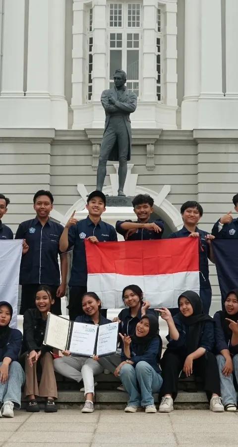 PSM GITA DIAN NUSWA UDINUS KANTONGI 2 MEDALI SILVER DI AJANG INTERNASIONAL