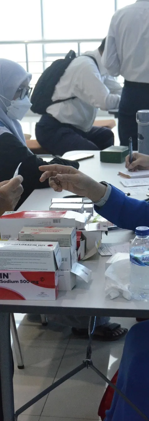 Masyarakat Pendrikan Kidul Manfaatkan Posbindu di Udinus