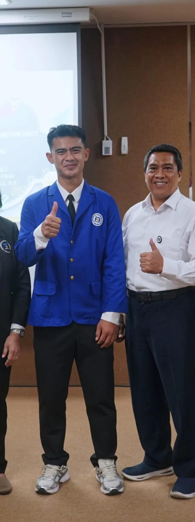 Pratama Arhan Selesaikan Sidang Hasil, Bakal Jadi Lulusan Pertama Udinus yang Gunakan Ijazah Blockchain