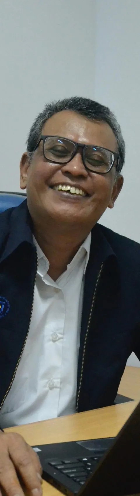 Pentingnya Keamanan Data di Era Teknologi Jadi Bidang Ilmu Prof. Aris dalam Teknik Penyembunyian Informasi