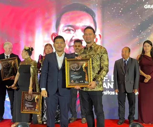 Rektor Udinus Raih Penghargaan Internasional Most Visionary Professional in Higher Education Leadership & Digital Innovation Award 2026 di Malaysia