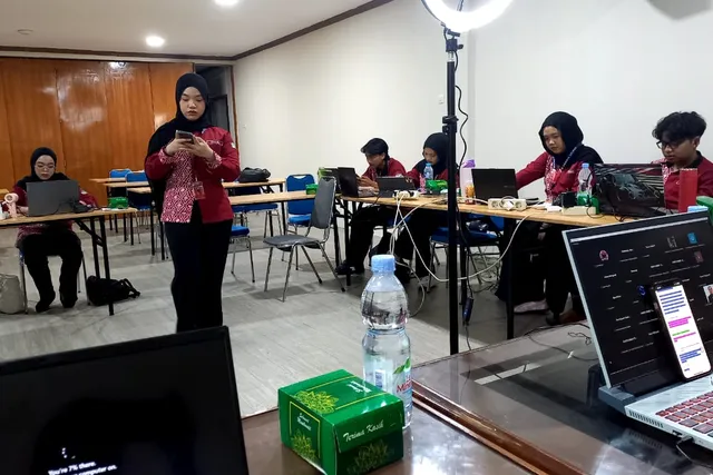 Transformasi Digital Kesehatan Jadi Sorotan, SEMARMIK 2026 FKes Udinus Bahas AI hingga Interoperabilitas Sistem