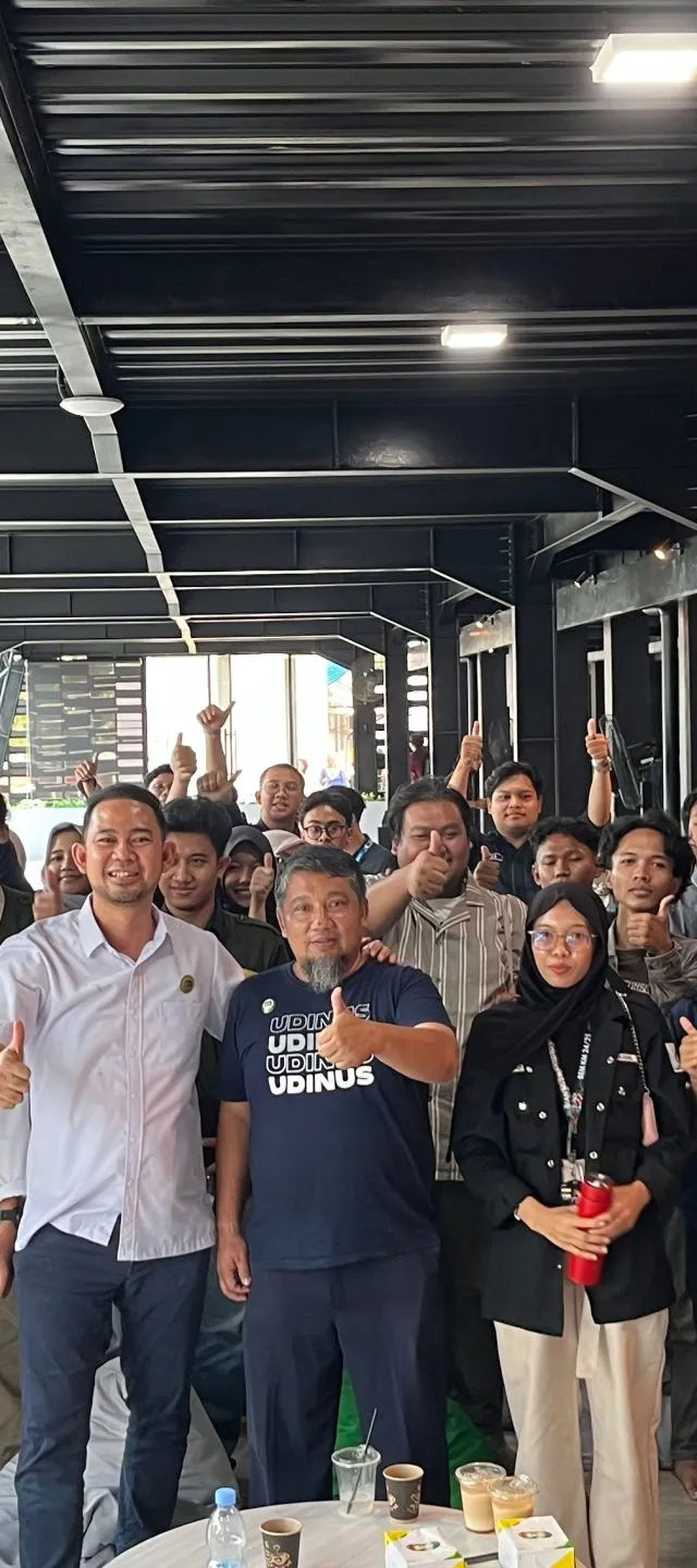 Serap Aspirasi Mahasiswa, Dialog Bersama Rektor Udinus Dikemas Nyaman dan Penuh Kebersamaan