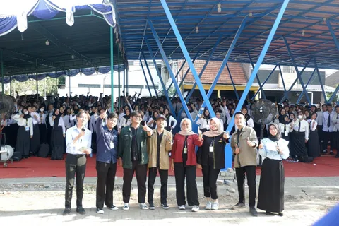 FEB UDINUS AJAK MAHASISWA BARU UNTUK AKTIF IKUTI ORGANISASI MAHASISWA 