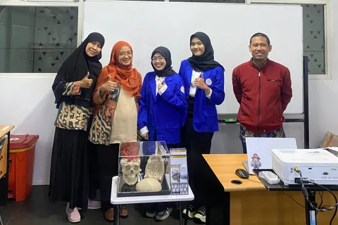 Mahasiswa dan Dosen Udinus Kembangkan Segmentasi Otomatis Pembuluh Darah Otak dengan AI
