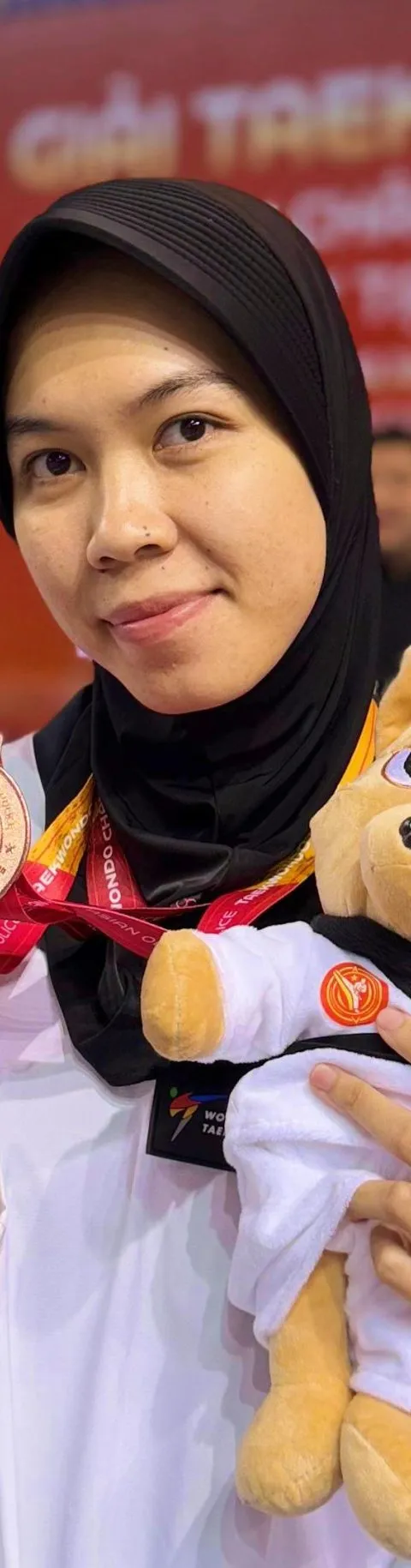 Shaleha Mahasiswi Magister Manajemen Udinus Sumbangkan Dua Medali di Asian Open Police Taekwondo Championship 2024