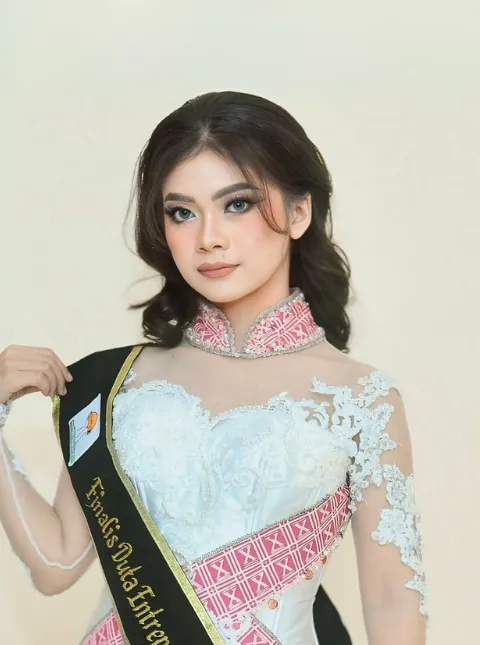 Semangat Shiva Mahasiswi TI Udinus dalam Kembangkan Usahanya Hingga Jadi Finalis Duta Entrepreneur