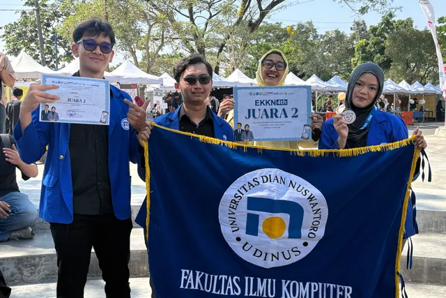 Startup JobInd Antar Mahasiswa Sisfo Udinus Sabet Juara di EKKN ke-4