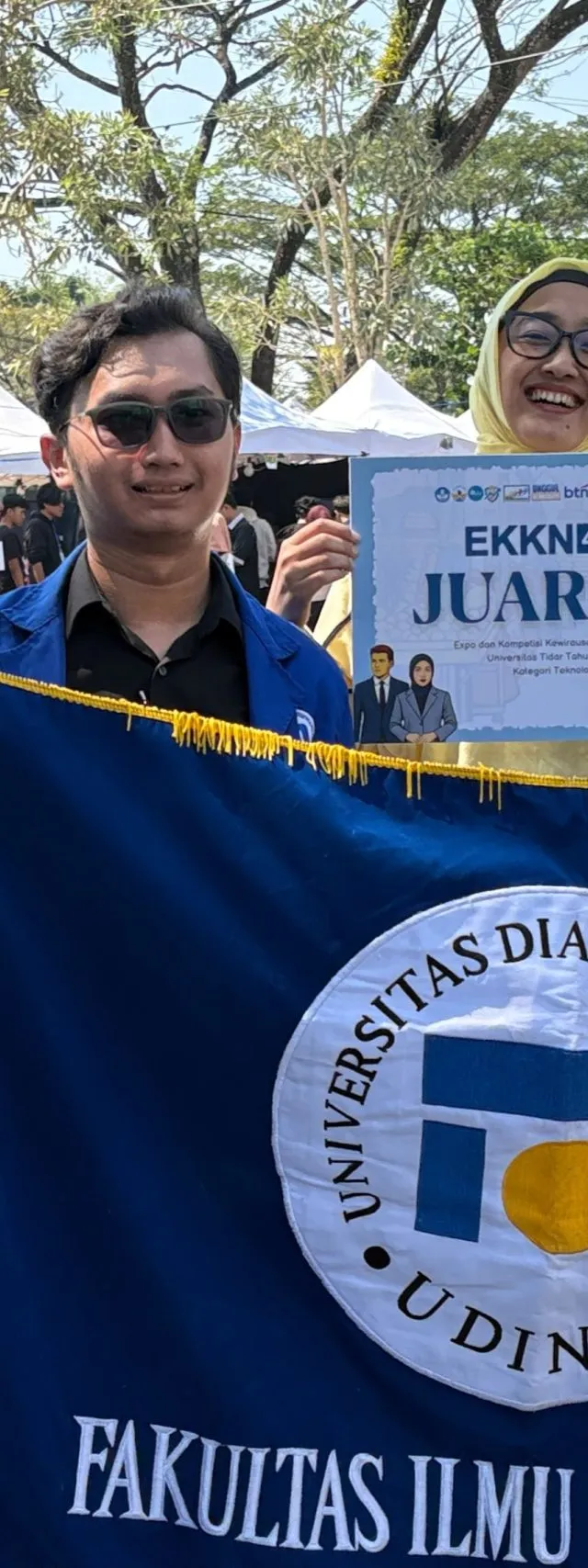 Startup JobInd Antar Mahasiswa Sisfo Udinus Sabet Juara di EKKN ke-4