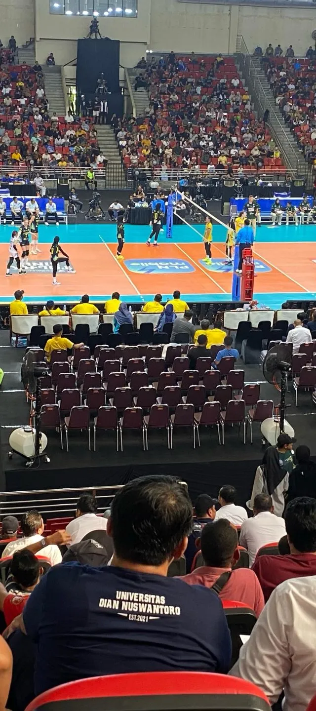Kemahasiswaan Udinus Dukung Para Atlet Bola Voli Berlaga di Kompetisi Nasional Proliga