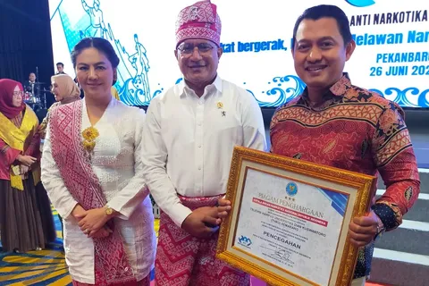 TVKU Semarang Raih Penghargaan Prestisius dari BNN RI dalam Peringatan HANI 2024
