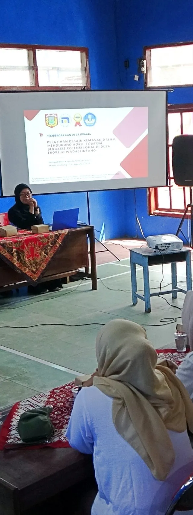 Tim Pengabdian Udinus Terapkan Smart Agro-Tourism, Dorong Kemandirian Ekonomi Desa Erorejo