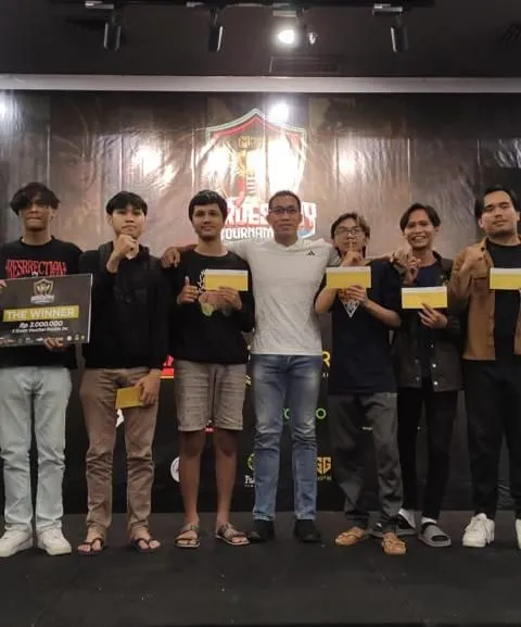 Tim Udinus Forus Sabet Juara Pertama di Ajang E-Sport Nasional