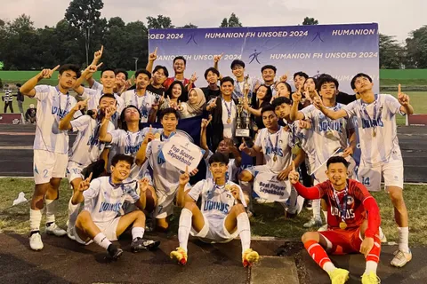 Clean Sheet di 5 Pertandingan, Atlet Sepak Bola Udinus Raih Juara di Humanion Cup 2024