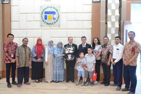 Udinus Luluskan Dua Doktor Ilmu Komputer Sekaligus