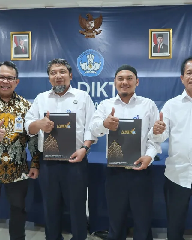 Udinus Terima SK Guru Besar dan Lektor Kepala, Dorong Peningkatan Kualitas SDM