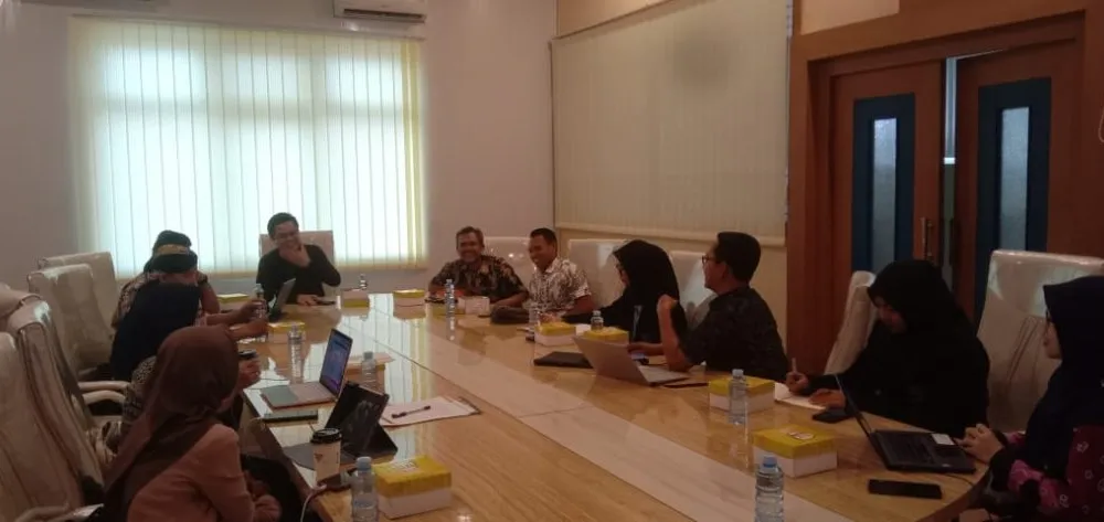 Udinus dengan UHB Saat Berdiskusi Mengenai Program Kosabangsa