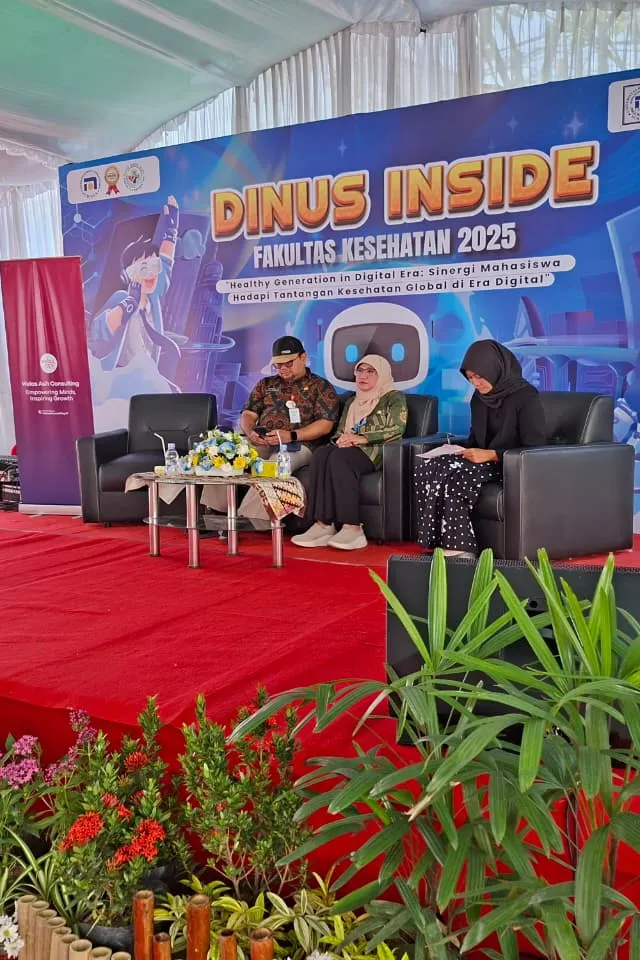 FKes Udinus Berikan Informasi Kesehatan dan Teknologi Digital untuk Mahasiswa Baru