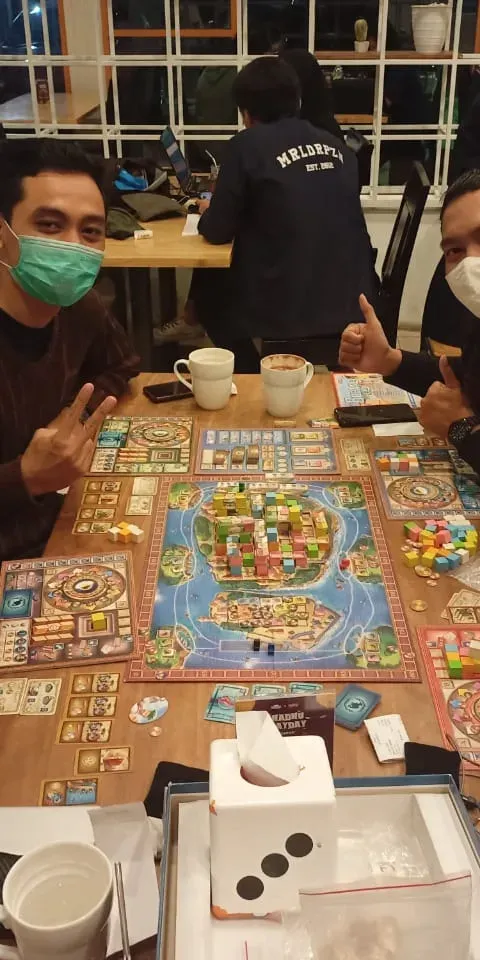 BERAWAL DARI HOBI, DOSEN TI UDINUS BERHASIL BANGUN BOARD GAME CAFE PERTAMA DI KOTA SEMARANG