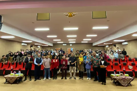 HMA UDINUS HADIRKAN KETUA IAI JATENG PERANGI KORUPSI DI INDONESIA