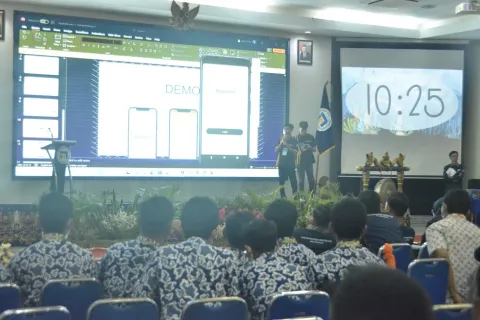 8 FINALIS DINACOM 2023 SALING BERSAING TAMPILKAN TEROBOSAN TERBAIKNYA