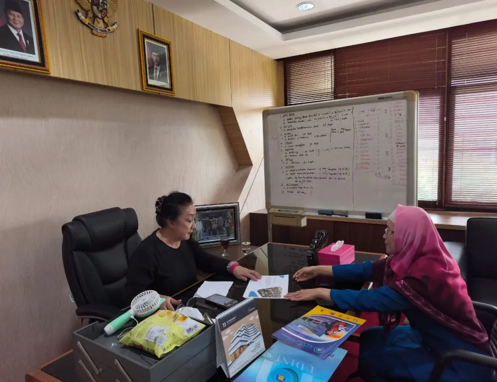 Audiensi Peneliti ITCRN dan Udinus Tentang Manfaat DBHCHT ke Ketua Komisi E DPRD Provinsi Jateng
