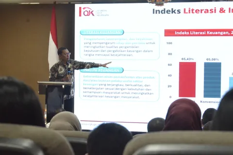 OJK Berikan Edukasi kepada Mahasiswa Baru PDM Udinus, Ini yang Mereka Ajarkan!