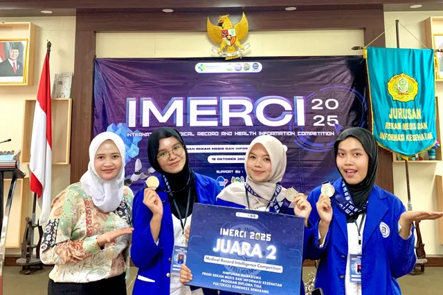 Mahasiswa RMIK Udinus Raih 2 Juara pada International Medical Record and Health Information Competition