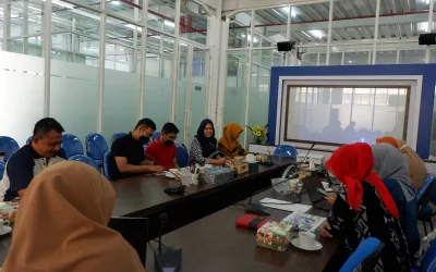 BAHAS SAMPAH DI KOTA SEMARANG, FT UDINUS GELAR FORUM GROUP DISCUSSION