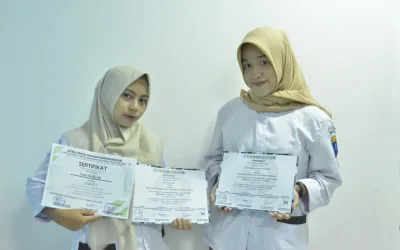BERJUANG TANPA LELAH, DUA MAHASISWI D-3 RMIK UDINUS BERHASIL RAIH PRESTASI DI TINGKAT NASIONAL
