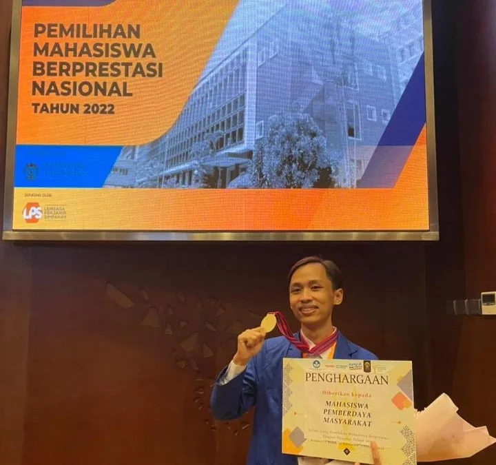 SUKSES RINTIS STARTUP, MAHASISWA UDINUS MAMPU RAIH PRESTASI DI PILMAPRES 2022