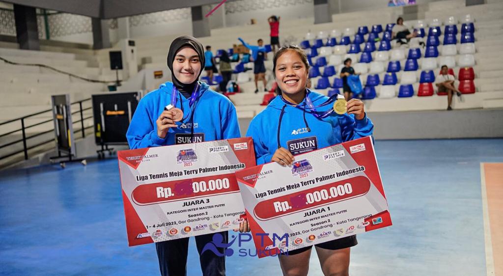 RAIH JUARA DI AJANG TENIS MEJA PALING BERGENGSI, MAHASISWA UDINUS KALAHKAN ATLET DARI BERBAGAI NEGARA