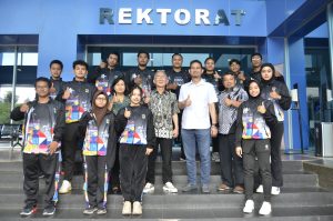 Foto Bersama Para Atlet Pomnas 2023 Dengan Jajaran Udinus