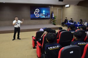 Penasihat Budaya dan Antropologi Visual Dr. Steve Saat Berbagi Pengalamannya di Bidang Animasi