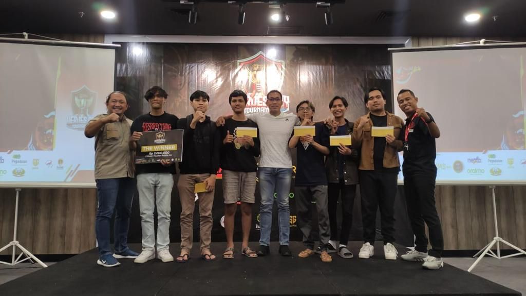 Tim Udinus Forus Juarai Ajang E-Sport Tingkat Nasional