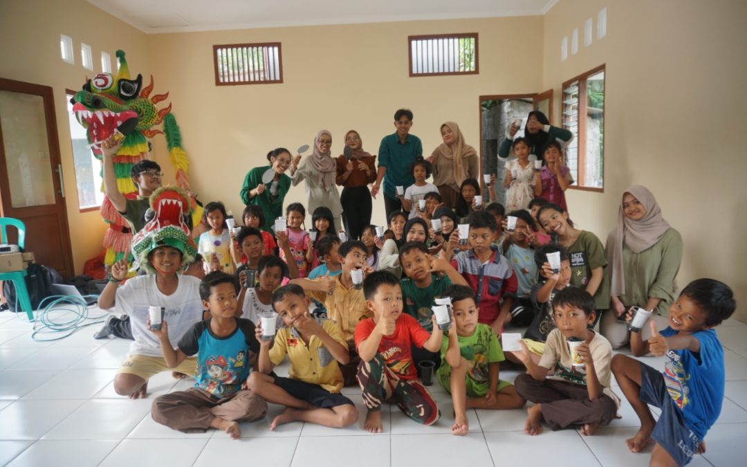 Foto Bersama Usai Campaign Bersama Lindungi Mahasiswa Ilkom Udinus