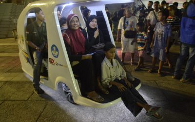 Becik-KU Inovasi Dosen dan Mahasiswa Udinus Hadir di Dugderan, Warga Kota Semarang Berbondong-Bondong Mencobanya