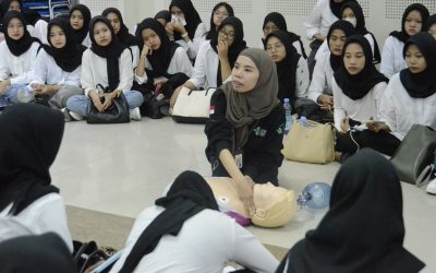 Bekali Tentang Ilmu Pertolongan Pertama, 600 Mahasiswa Udinus Ikuti Pelatihan Bantuan Hidup Dasar dari Kemenkes RI