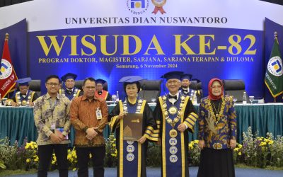 Wisuda ke-82 Jadi Momen Udinus Kenalkan Guru Besar Baru di Bidang MSDM