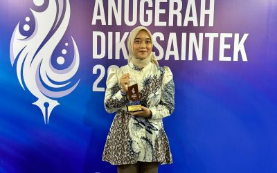 Humas Udinus Raih Penghargaan di Anugerah Diktisaintek 2024 Sebagai Insan Humas Terpopuler