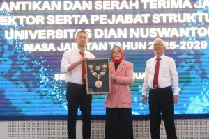 Penyerahan Kalung Rektor Udinus untuk Masa Jabatan 2025-2029