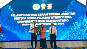 Penyerahan Kalung Rektor Udinus untuk Masa Jabatan 2025-2029