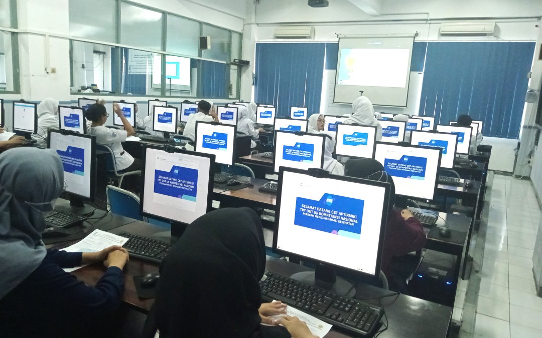 Try Out UKOMNAS di D-3 RMIK Udinus, Persiapkan Mahasiswa Hadapi Ujian Kompetensi Nasional