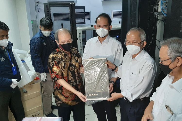UDINUS BERSAMA KEMENDIKBUD RISTEK PECAHKAN PERMASALAHAN AI LEWAT PROGRAM MATCHING FUND KEDAIREKA