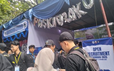 Dinus Expo Perkenalkan UKM Ormawa Udinus ke Mahasiswa Baru di Dinus Inside 2025