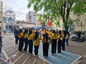 FEB Udinus Asah Kemampuan dan Kekompakan Mahasiswa Baru lewat Character Building