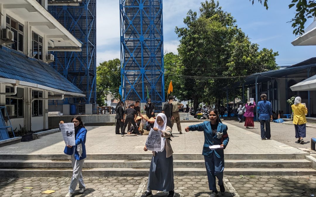 Performing Art dari UKM Teater Kaplink Udinus Ajak Penonton Peka Isu Lingkungan