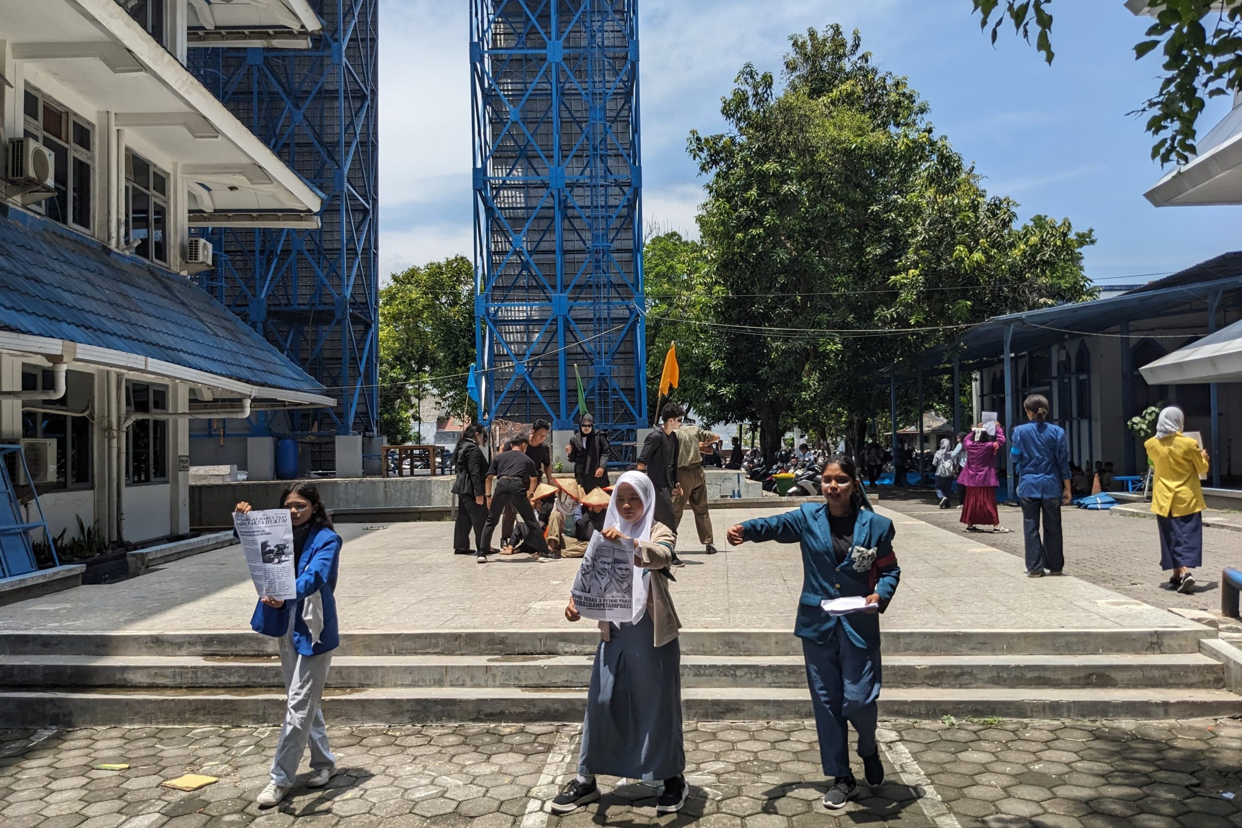 Performing Art dari UKM Teater Kaplink Udinus Ajak Penonton Peka Isu Lingkungan